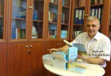 Çok kötü bir hayattan çıkabilir miyim? Muhammed Bozdağ kitaplarını imzalarken